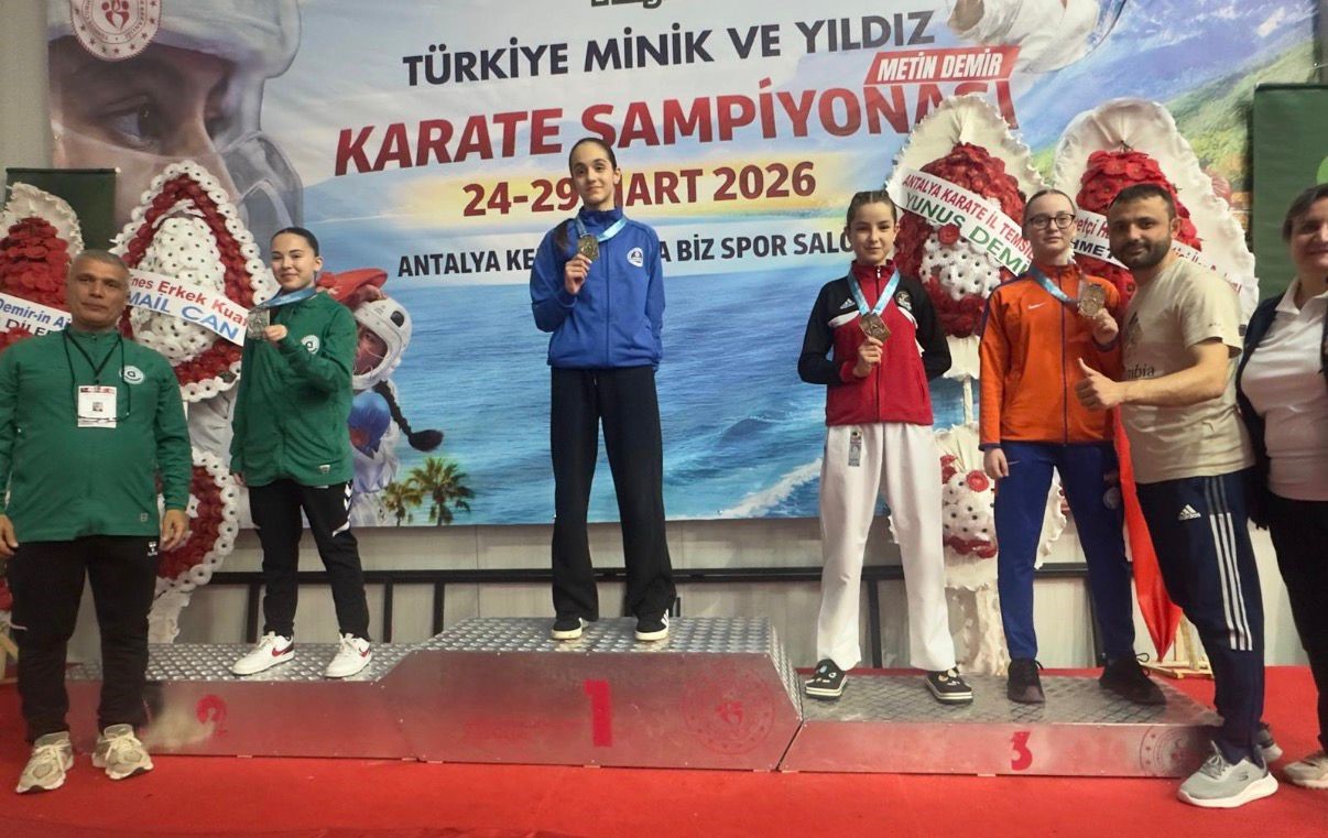 Afyonlu genç karateciler Türkiye arenasında parladı
