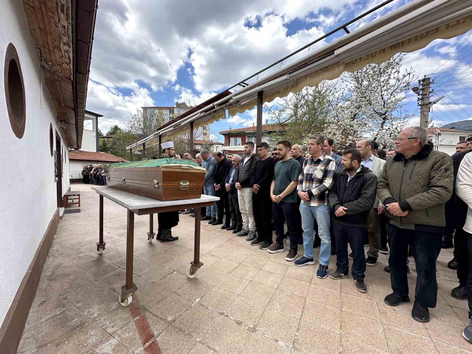 Ağabeyi tarafından öldürülen vatandaş toprağa verildi
