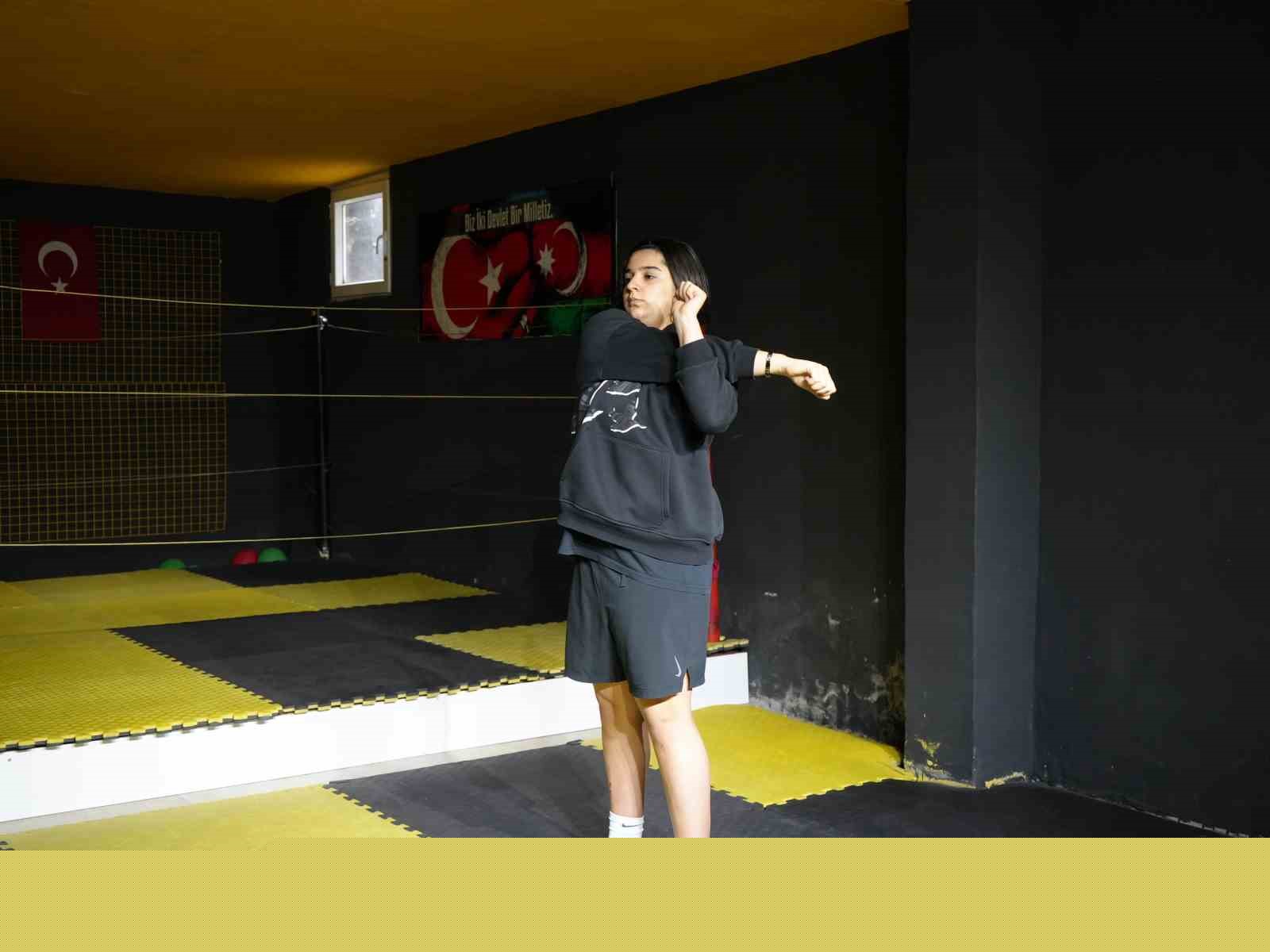 Ağabeyine özenerek spora başladı, 5 kez Türkiye şampiyonu oldu
