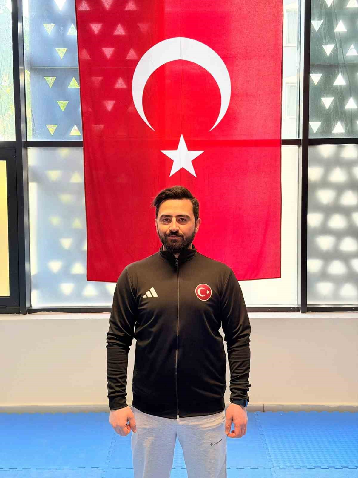 AGM Spor Kulübü Taekwondo Antrenörü Ziya Cönge, milli takım görevinde
