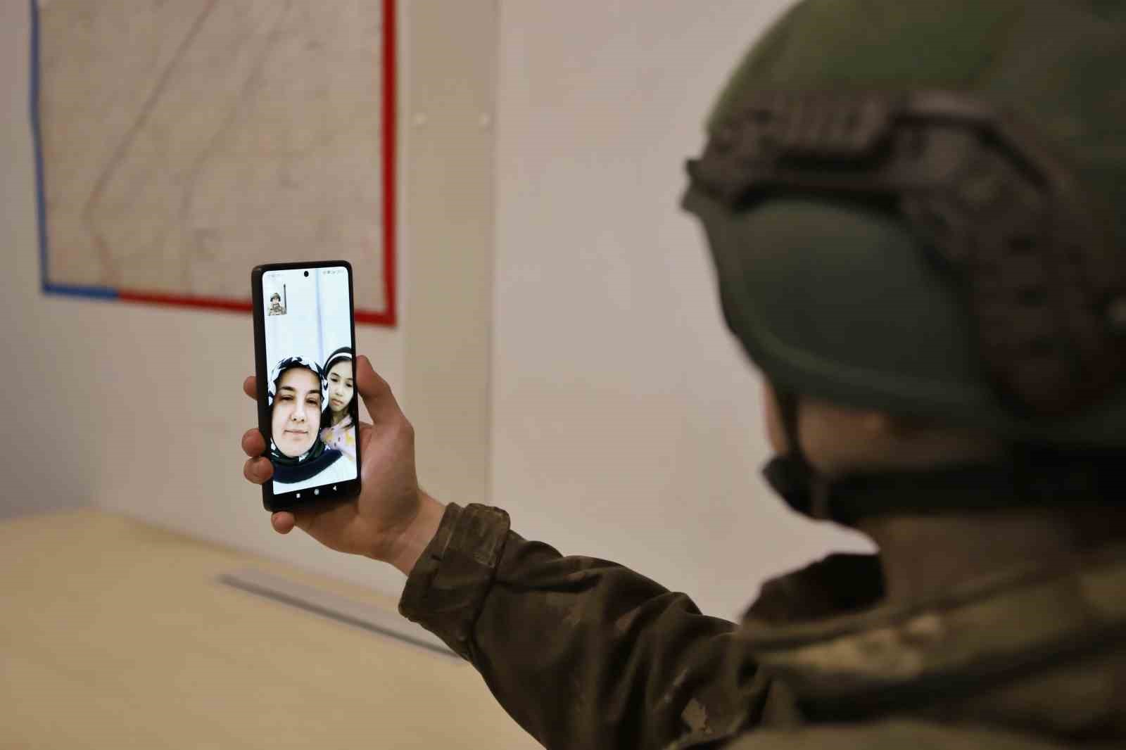 Ağrı Dağı eteklerinde görev yapan Mehmetçik yeni yıla vatan nöbetinde girdi
