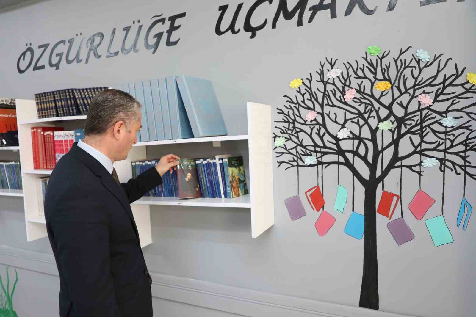 Ağrı Milli Eğitim Müdürü Kökrek, Eleşkirt’te eğitim çalışmalarını inceledi
Ağrı Milli Eğitim Müdürü Kökrek, Eleşkirt’te eğitim çalışmalarını inceledi