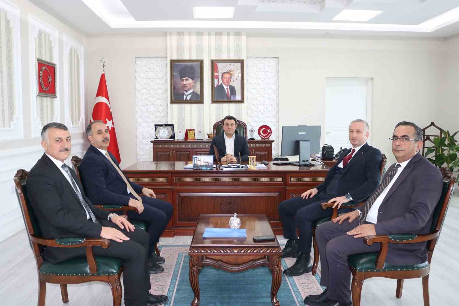 Ağrı Milli Eğitim Müdürü Kökrek, Patnos’ta eğitim çalışmalarını inceledi
