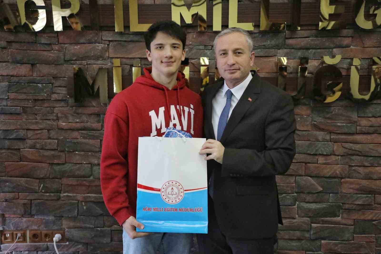 Ağrı, TÜBİTAK 2204-A Bölge Finali’nde 4 derece elde etti
