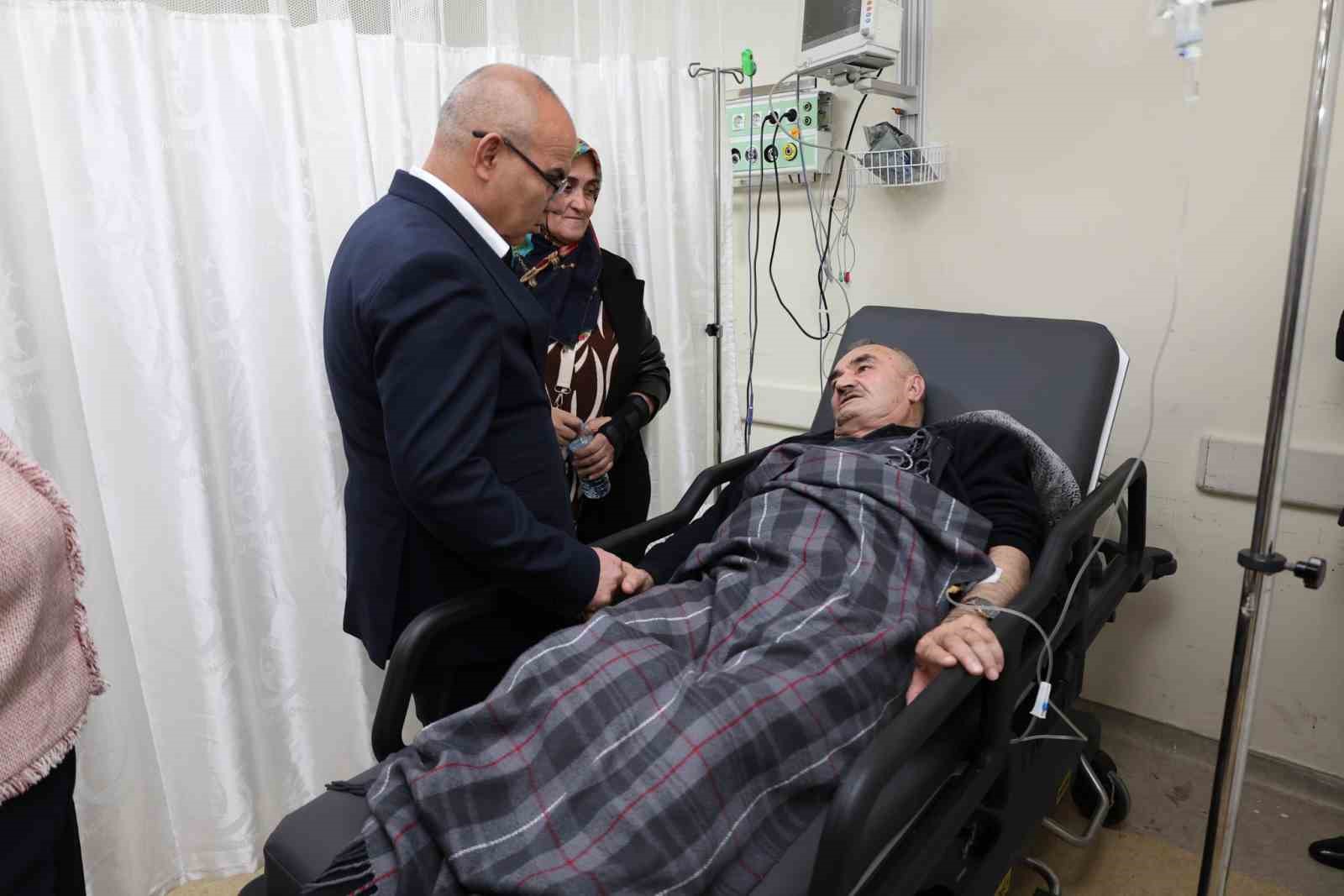 Ağrı Valisi Koç’tan yılın son gününde kurum ziyaretleri
