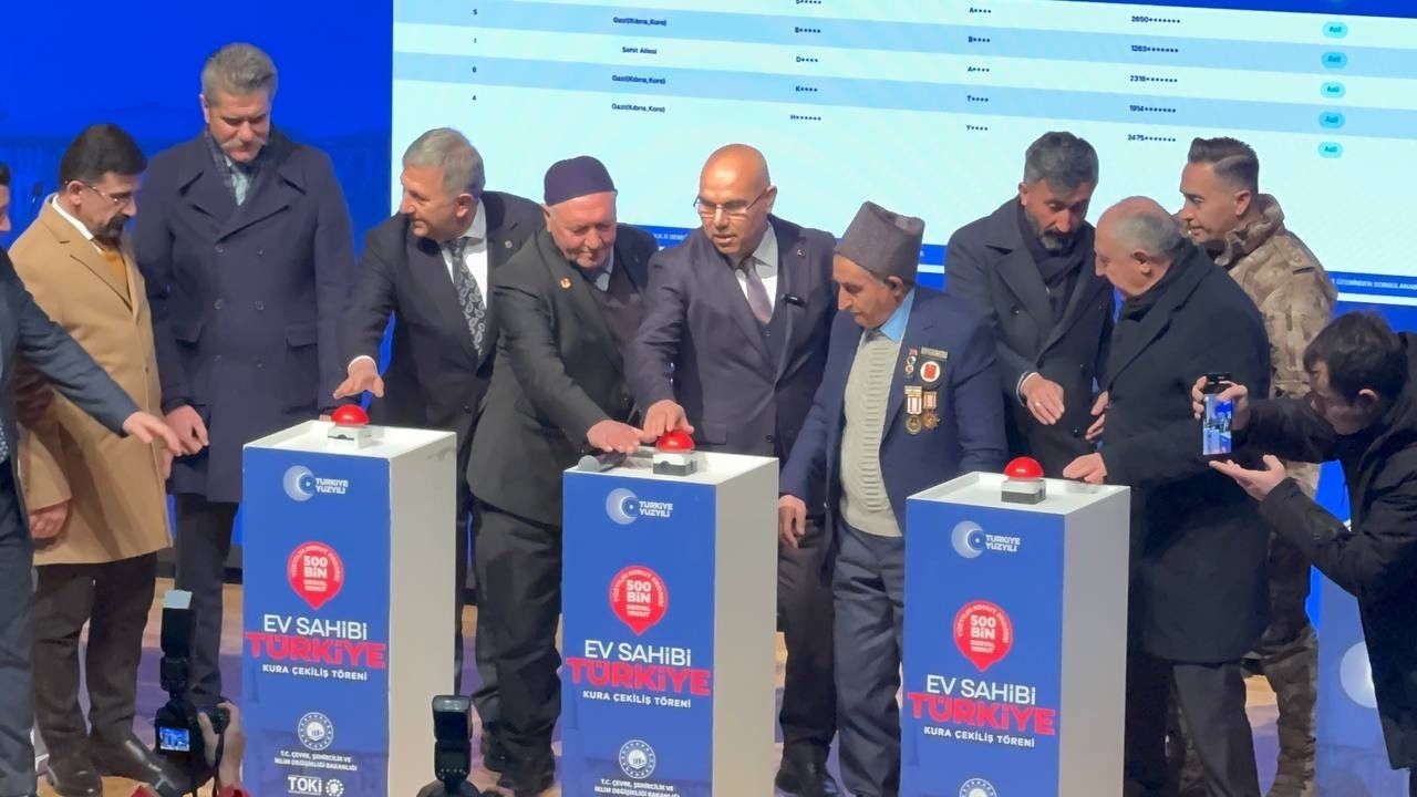 Ağrı’da 2 bin 840 sosyal konutun hak sahipleri belirlendi
