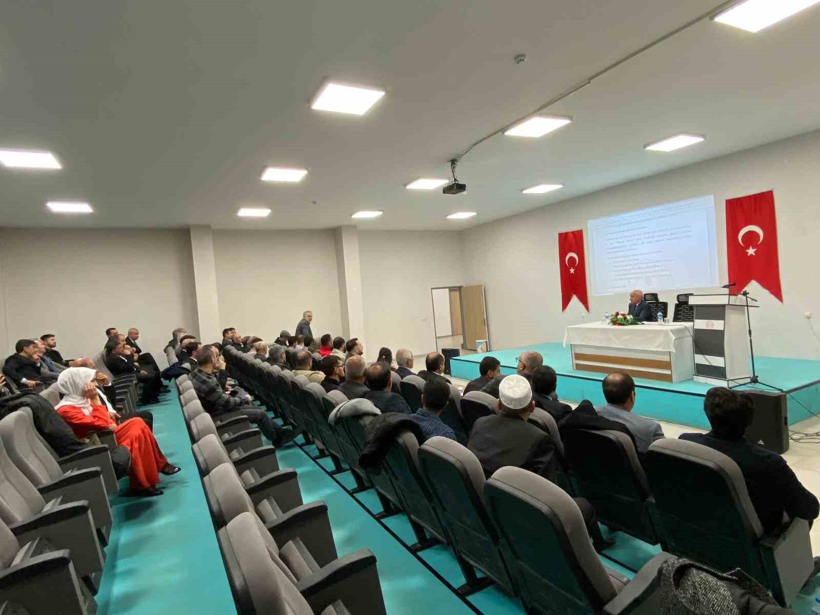 Ağrı’da derneklere yönelik proje bilgilendirme eğitimi düzenlendi
