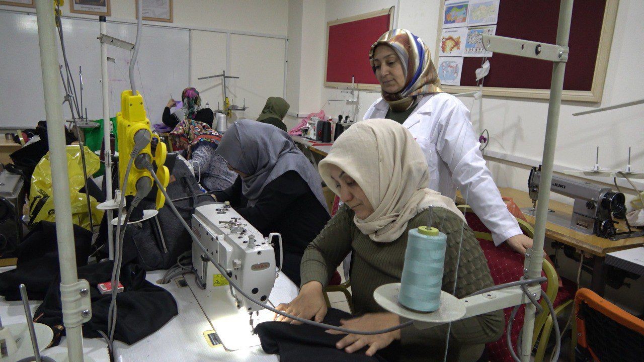 Ağrı’da halk eğitim kurslarında kadınlar sayıca erkekleri geçti
