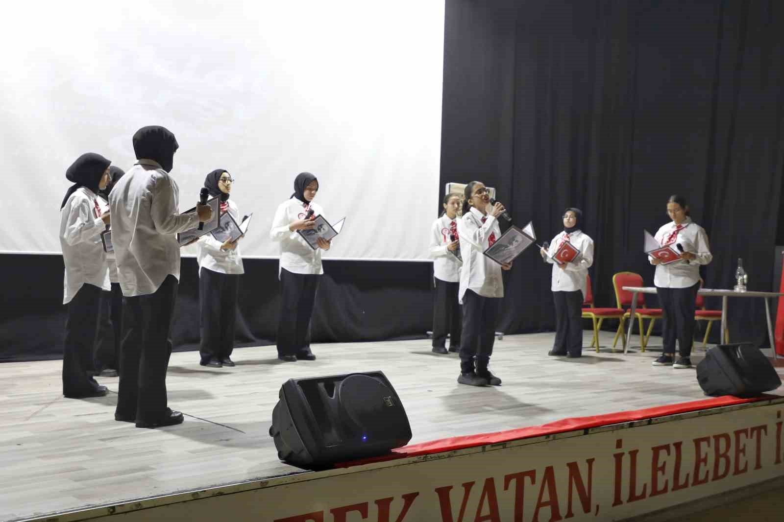 Ağrı’da İstiklal Marşı’nın kabulünün 105. yıl dönümü dolayısıyla program düzenlendi
