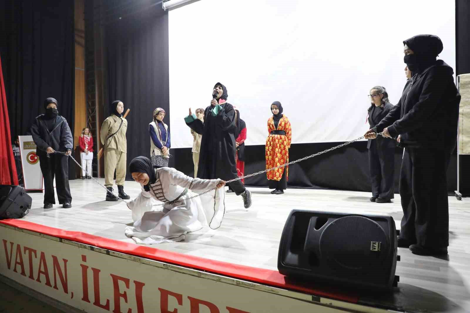 Ağrı’da İstiklal Marşı’nın kabulünün 105. yıl dönümü dolayısıyla program düzenlendi
