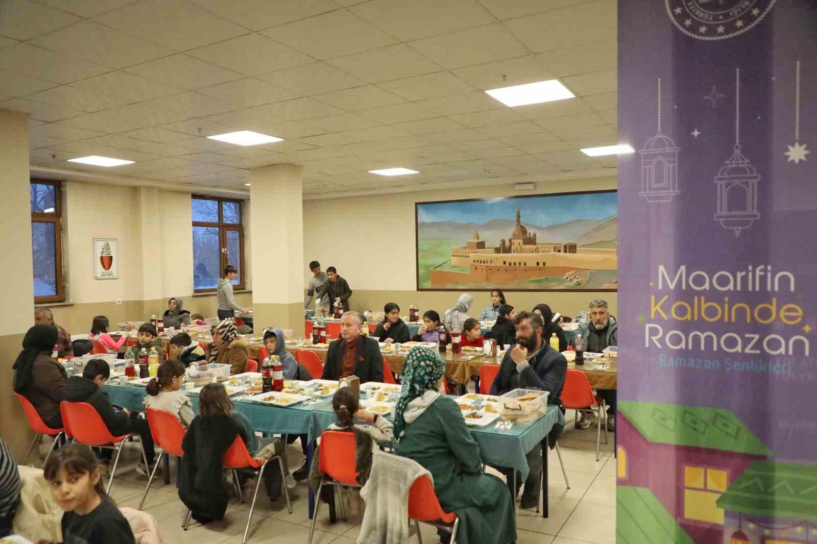 Ağrı’da öğrenci ve velilere yönelik iftar programı düzenlendi
