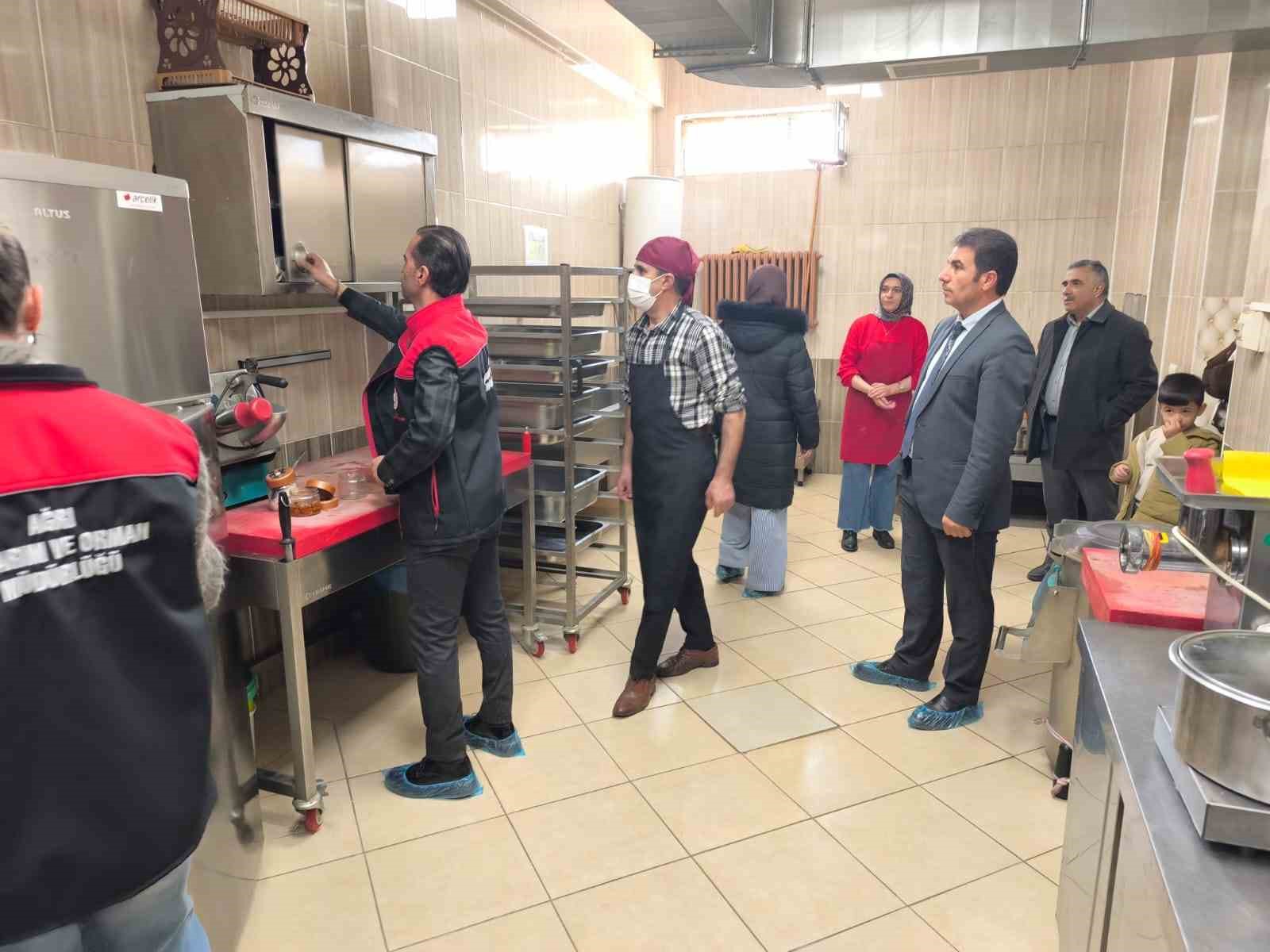 Ağrı’da öğrenci yurtlarına gıda güvenliği denetimi
