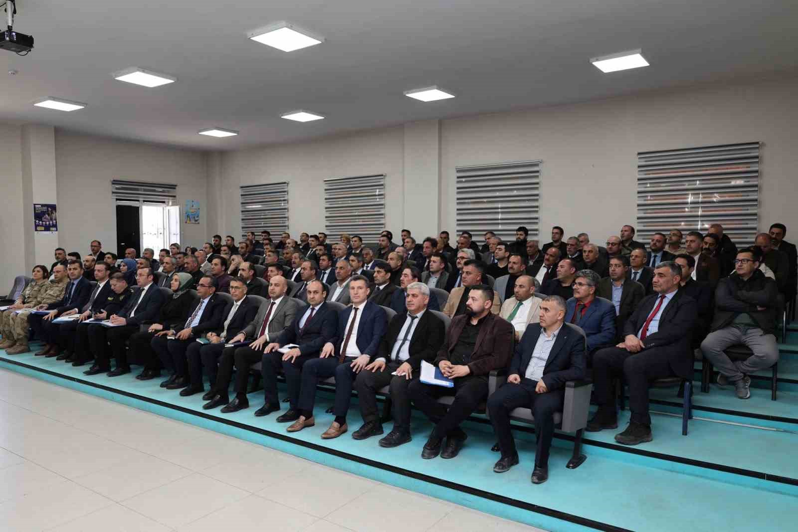 Ağrı’da okul ve yurt güvenliği toplantısı yapıldı
