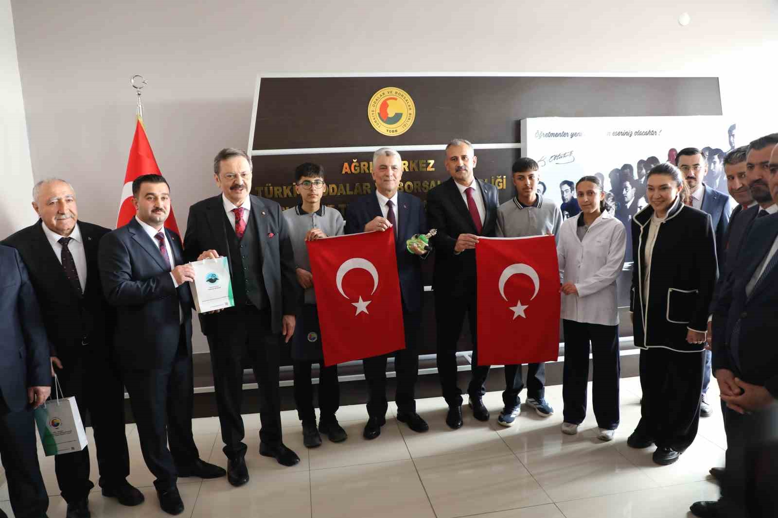 Ağrı’da TOBB Mesleki ve Teknik Anadolu Lisesi açıldı
