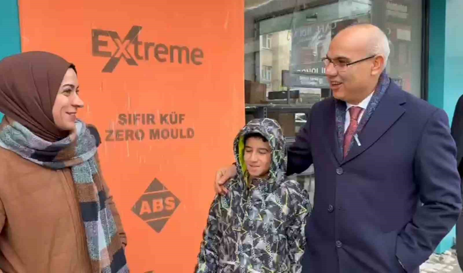 Ağrı’da Vali Koç’un vedasında duygusal anlar
