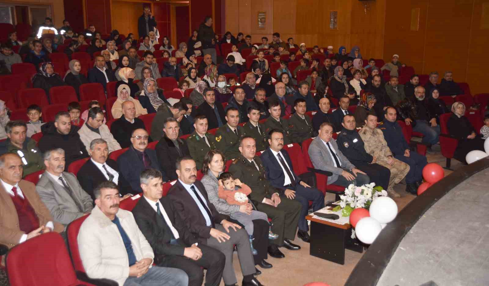 Ahlat’ta İstiklal Marşı’nın Kabulü ve Mehmet Akif Ersoy’u Anma Günü
