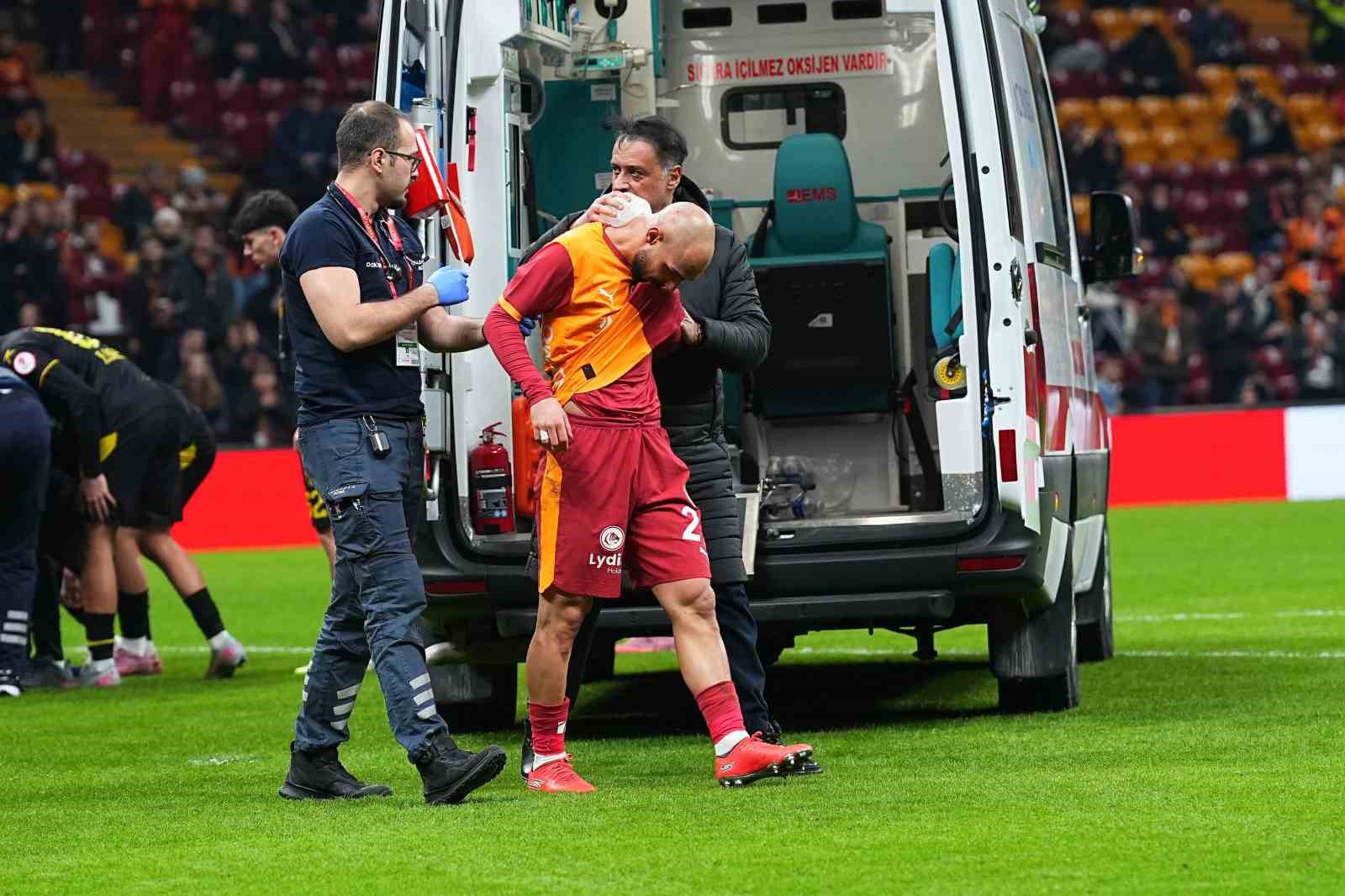 Ahmed Kutucu ile İsa Doğan kafa kafaya çarpıştı
