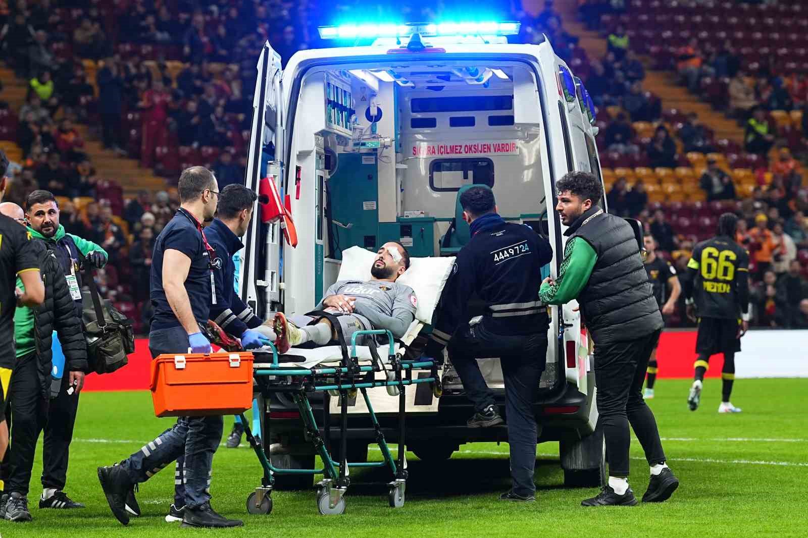 Ahmed Kutucu ile İsa Doğan kafa kafaya çarpıştı
