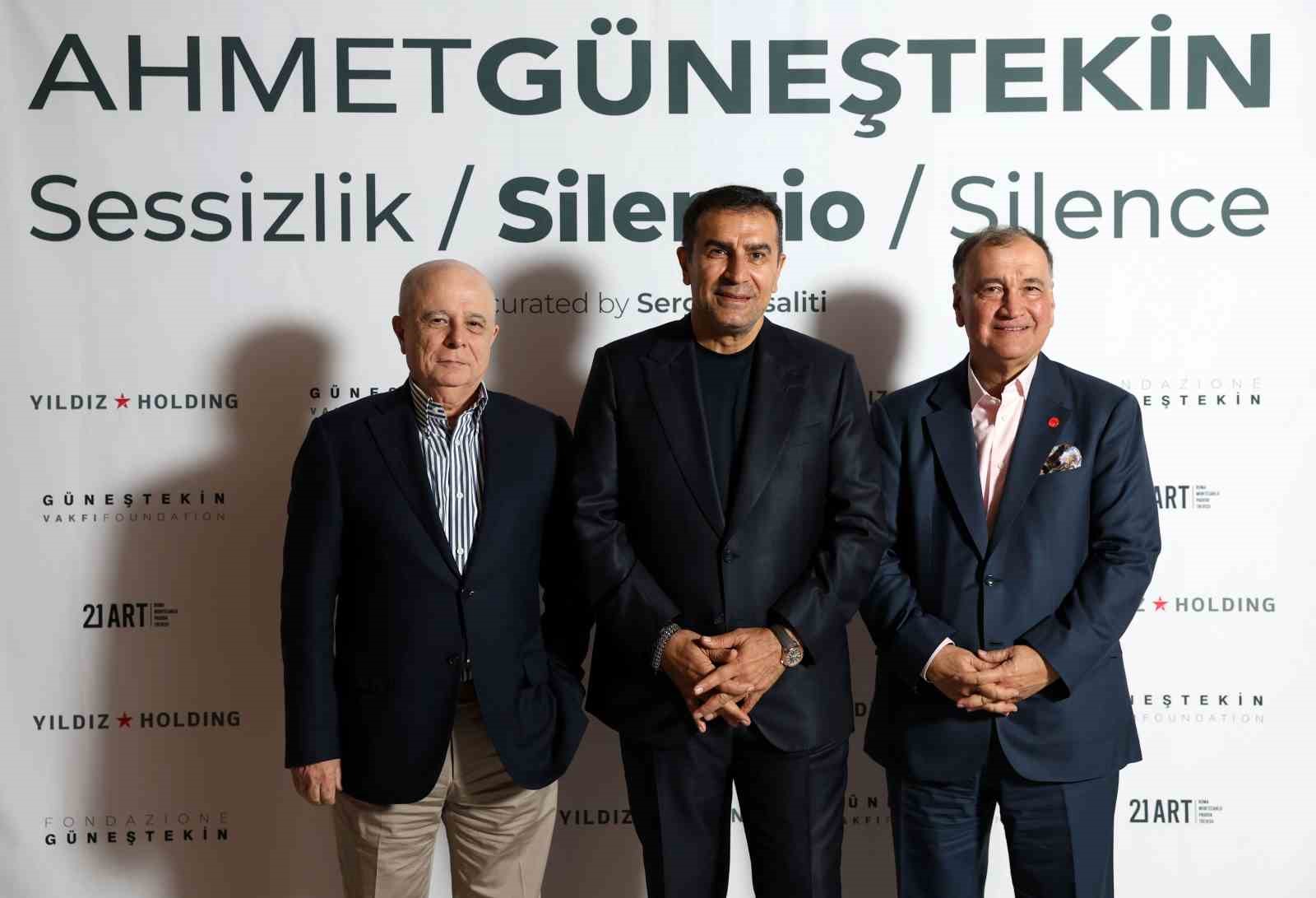 Ahmet Güneştekin’in "Sessizlik" Sergisi
