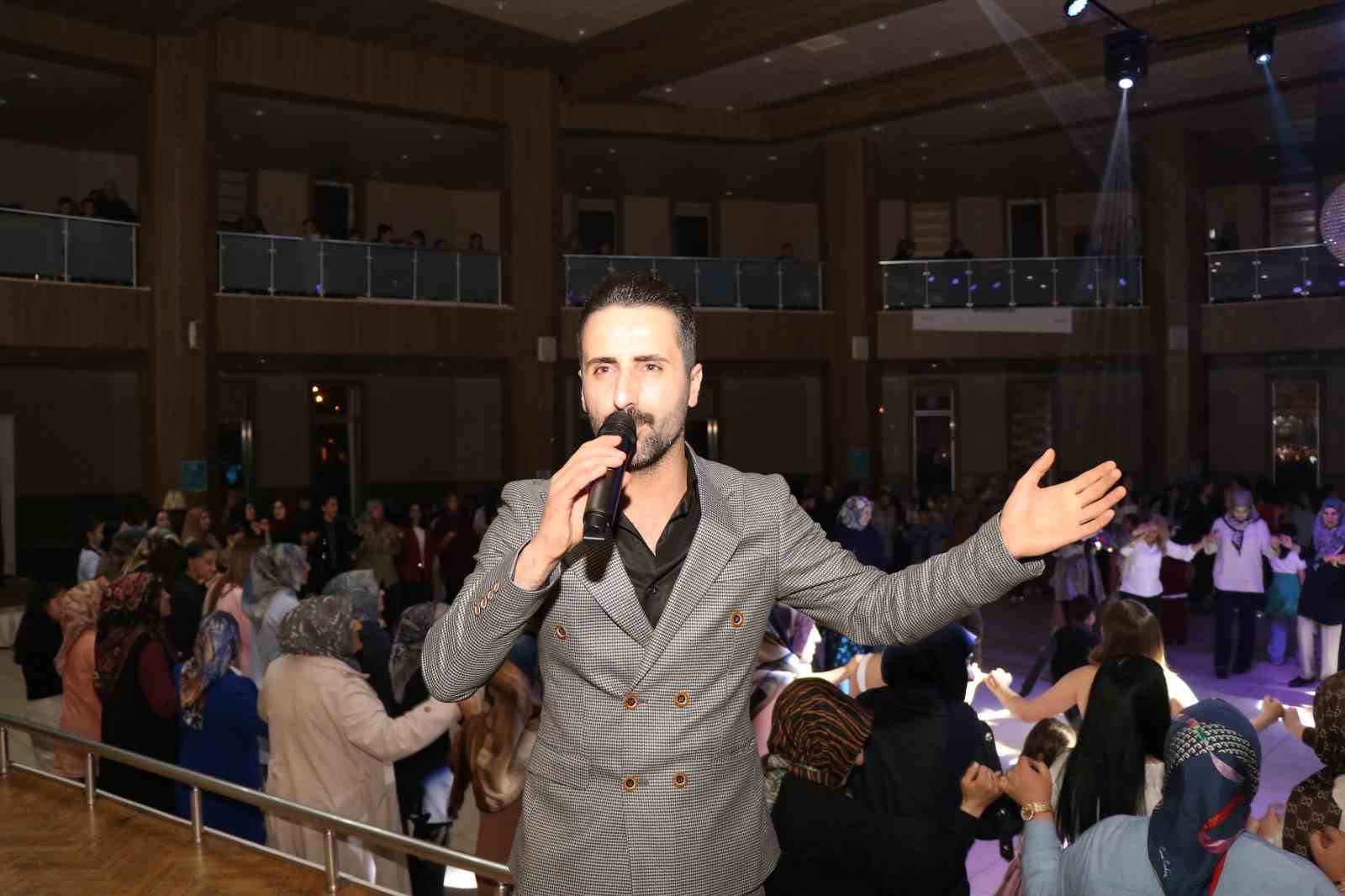 Ahmet Sami için söylediler
