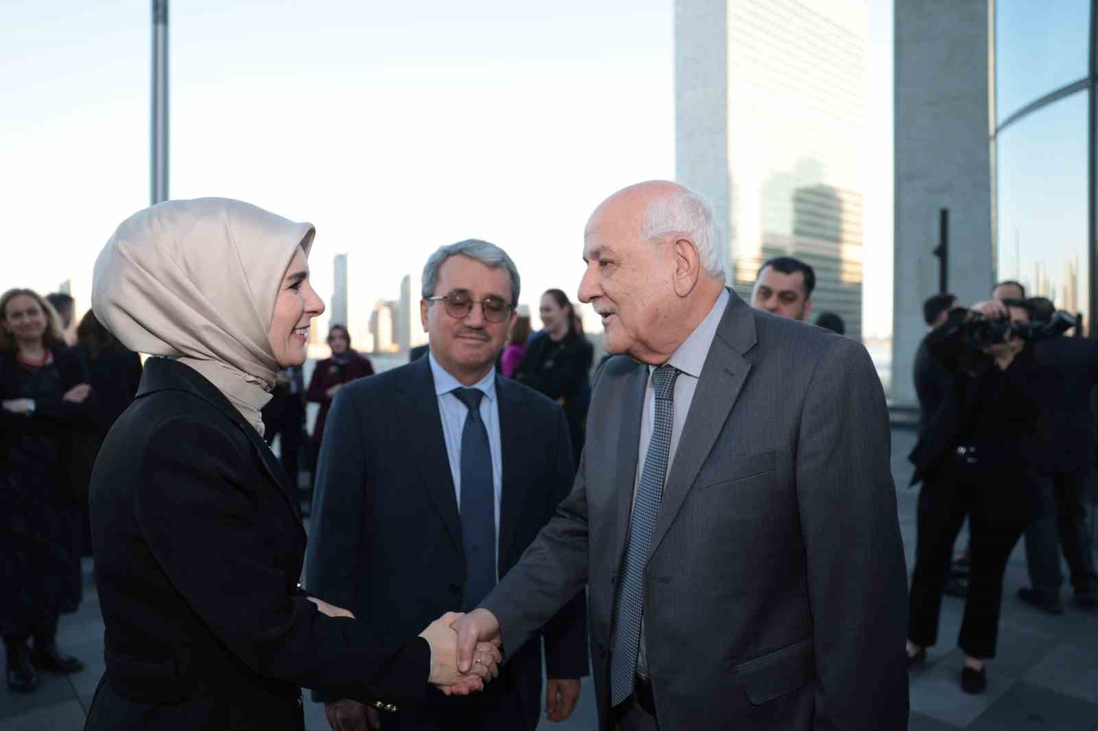 Aile ve Sosyal Hizmetler Bakanlığı ve Hepsiburada, Türk girişimci kadınların emeğini dünyayla buluşturdu
