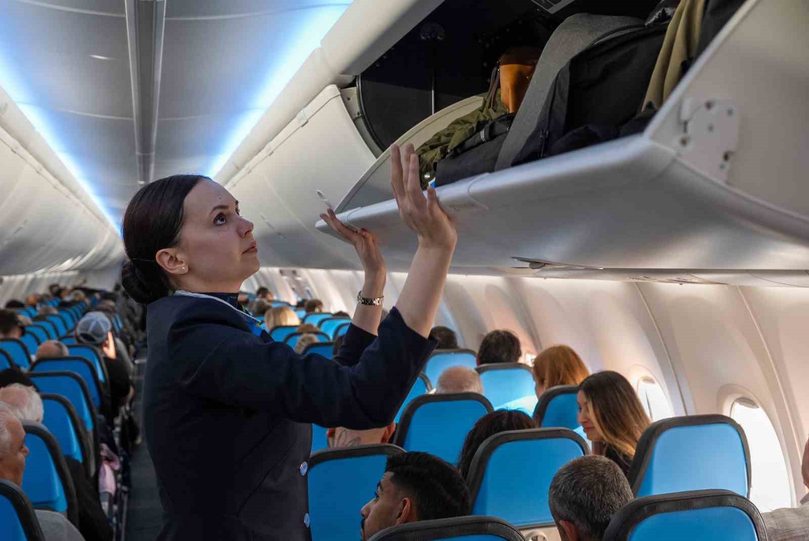 AJet Genel Müdürü Sarp: "2033’te tamamı yeni nesil 200 uçakla operasyonlarımızı sürdürmeyi planlıyoruz"
