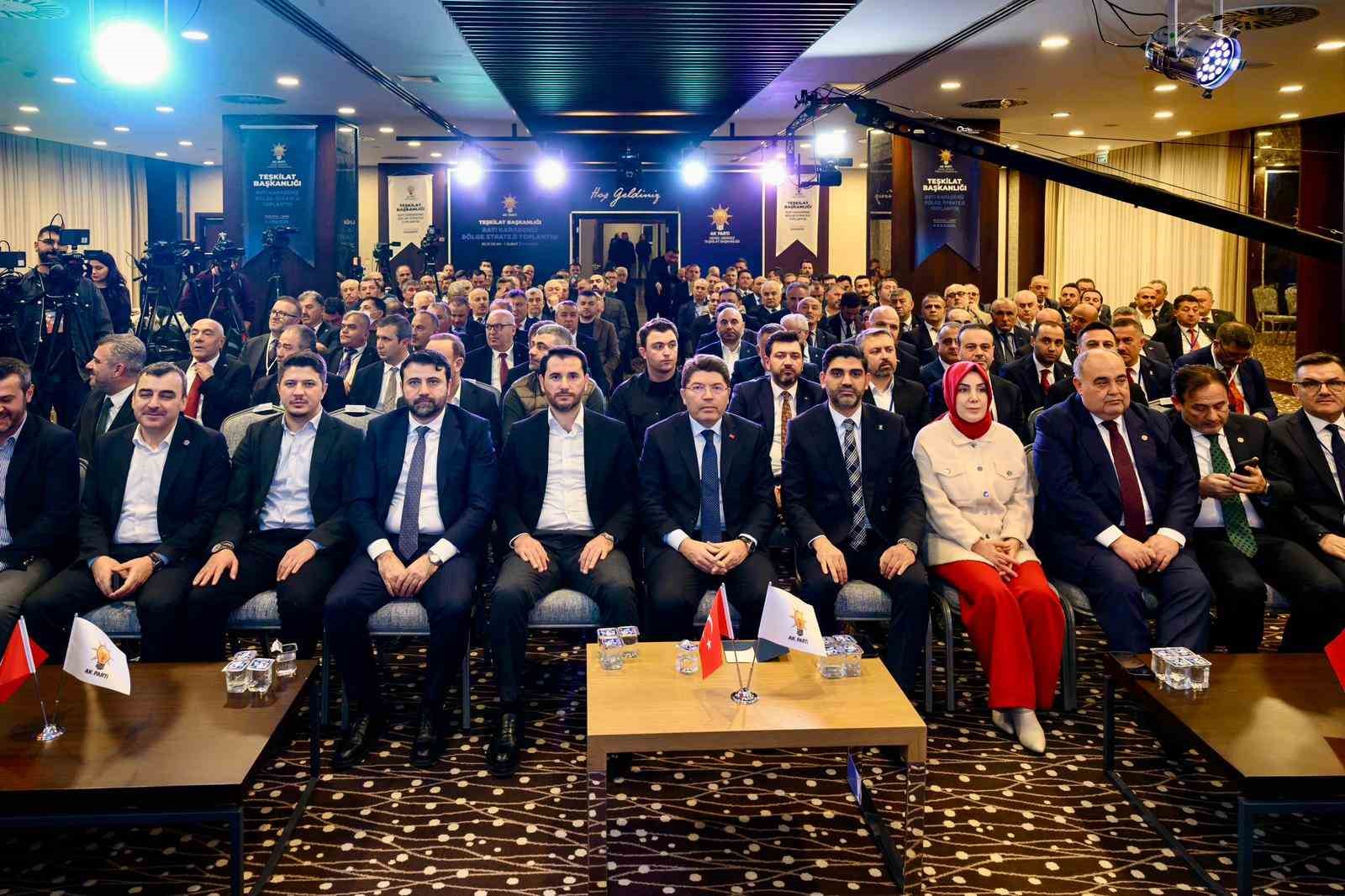 AK Parti Batı Karadeniz Bölge Toplantısı Karabük’te tamamlandı
AK Parti Batı Karadeniz Bölge Toplantısı Karabük’te tamamlandı