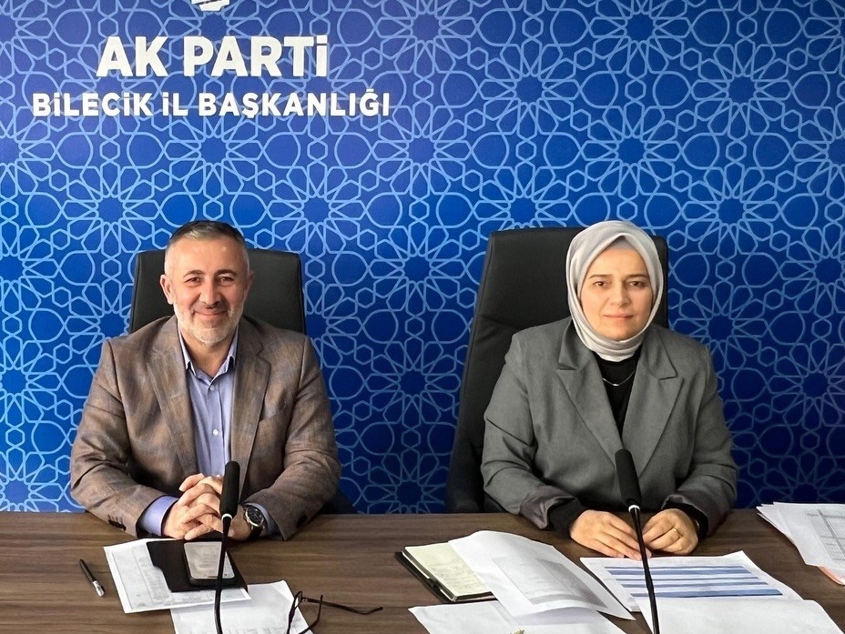 AK Parti Bilecik’te Ramazan ayı çalışmaları değerlendirildi
