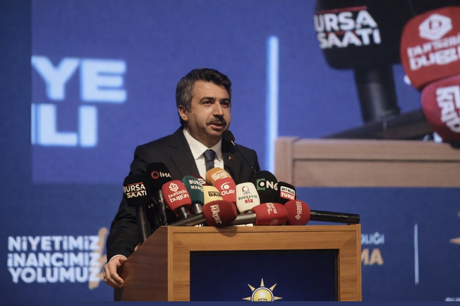 AK Parti Bursa’da bayramlaşma programı: Birlik, hizmet ve teşkilat vurgusu
