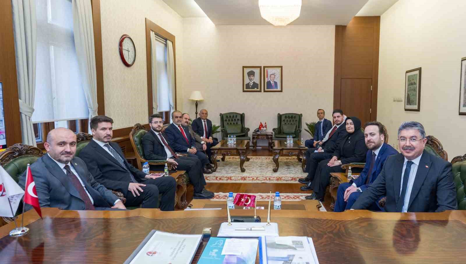 AK Parti Eskişehir Teşkilatı’ndan Vali Yılmaz’a ziyaret
