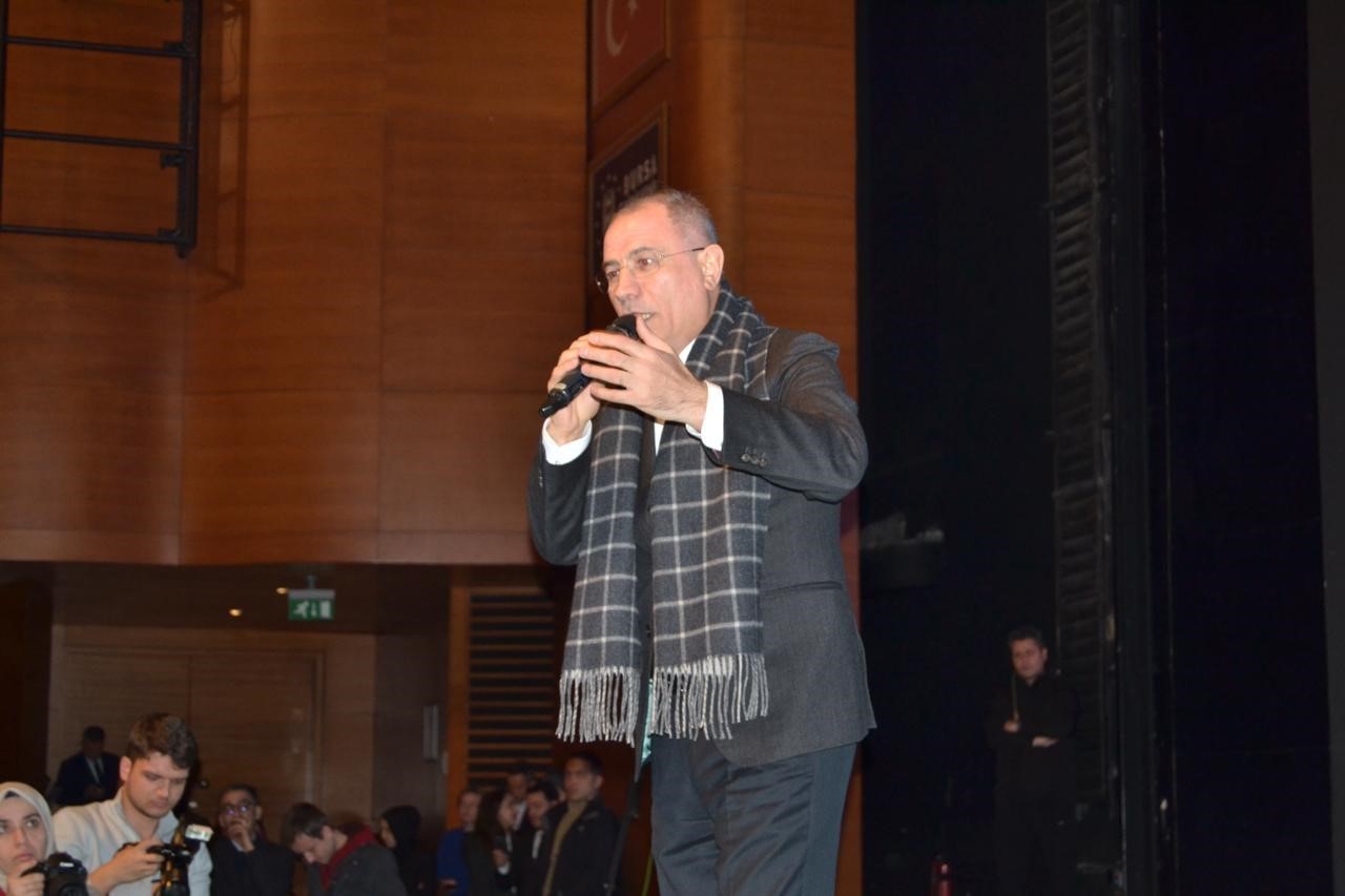 Ak Parti Genel Başkan Vekili Efkan Ala:
