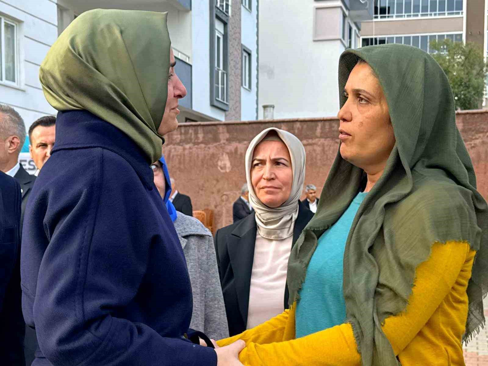 AK Parti Genel Başkan Yardımcısı Kaya, Kahramanmaraş’ta öğrencilerin aileleriyle bir araya geldi
