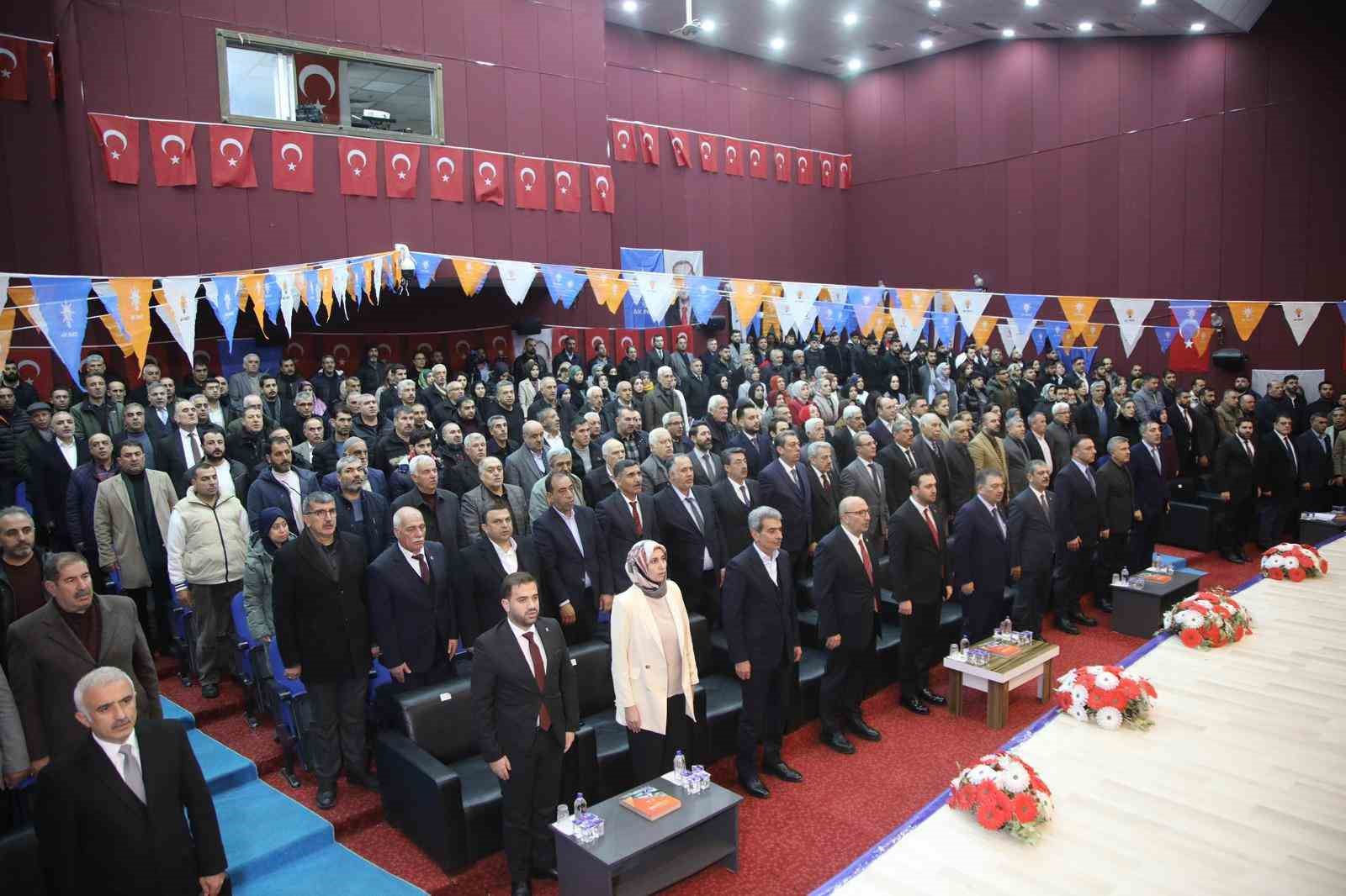 AK Parti Genel Başkan Yardımcısı Öğütken: "Depremin ardından 455 bin konutu 2 buçuk yılda teslim ettik"
