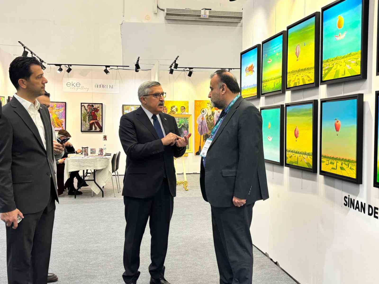 AK Parti Genel Başkan Yardımcısı Yayman: "Sanatçılarımızın sorunu bizim sorunumuzdur"
