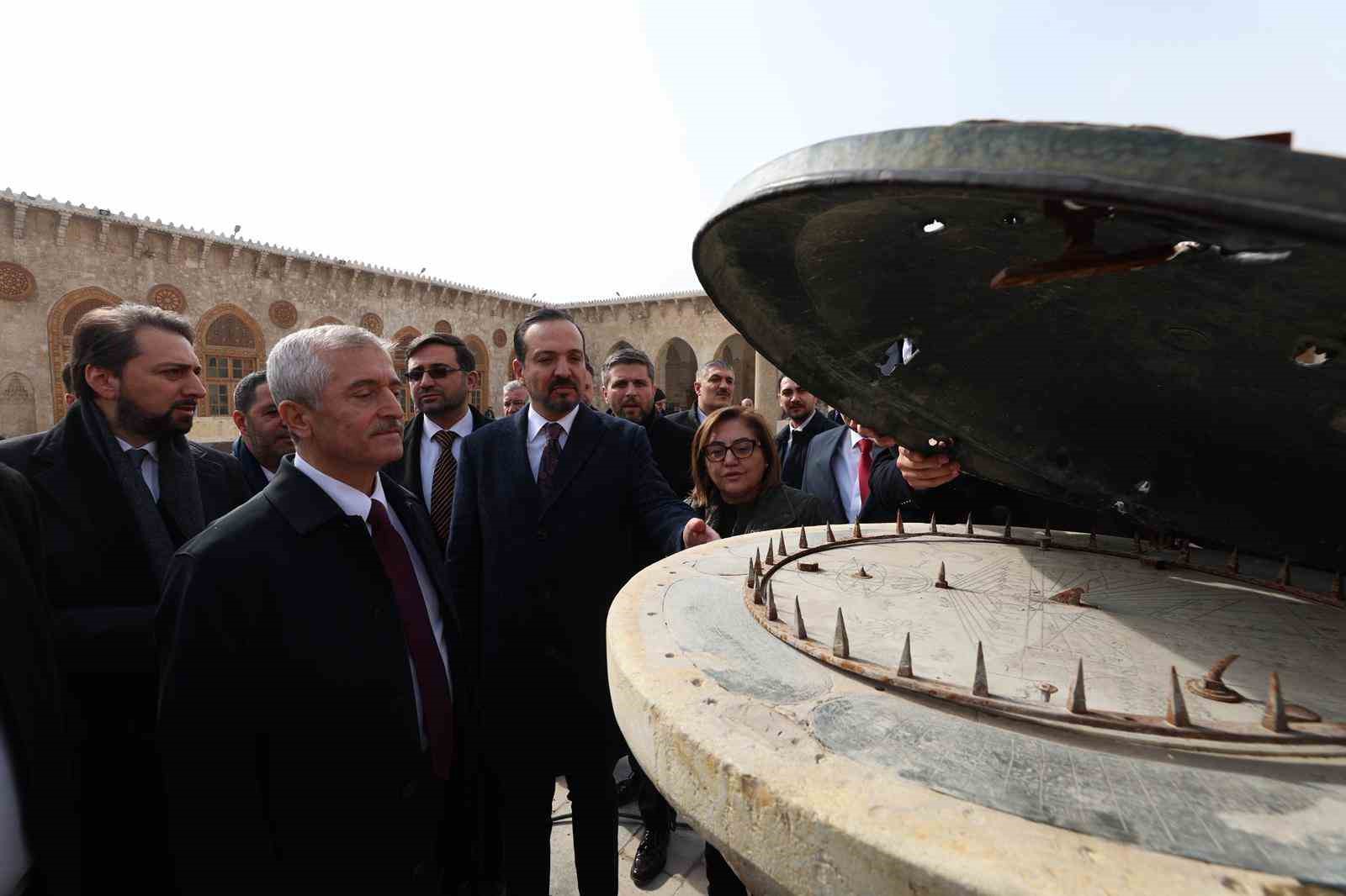 AK Parti Genel Başkan Yardımcısı Zorlu’dan Halep Valiliğine ziyaret
AK Parti Genel Başkan Yardımcısı Zorlu’dan Halep Valiliğine ziyaret