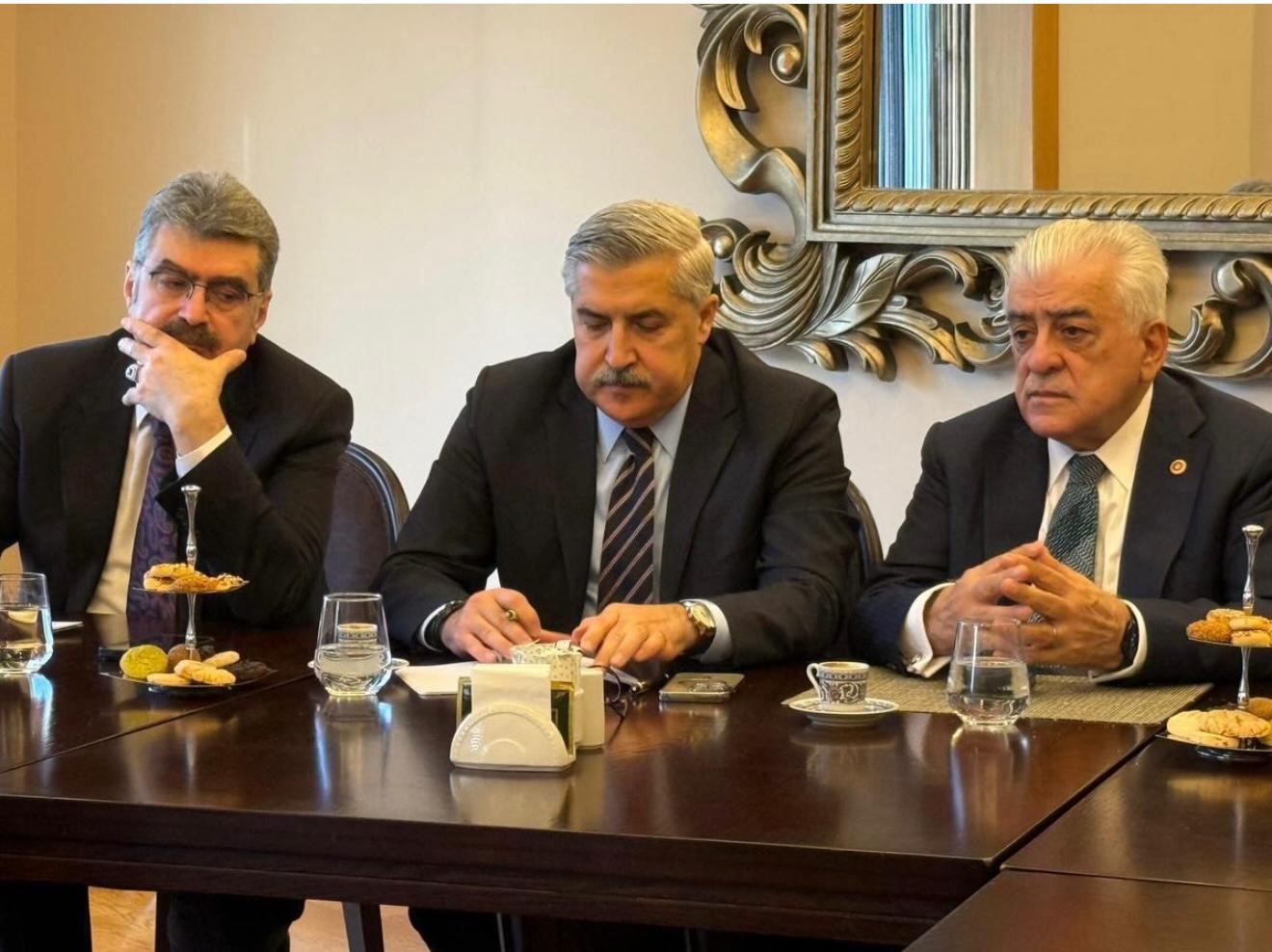 AK Parti heyeti KKTC basını ile buluştu
