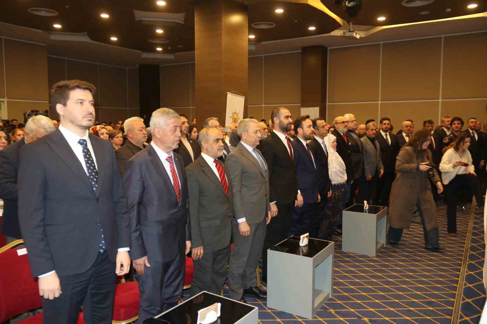 AK Parti İl Başkanı Albayrak: "Eskişehir için ortaya koyduğumuz vizyonun sınırlarına CHP zihniyetinin hayalleri bile yetişemez"
AK Parti İl Başkanı Albayrak: "Eskişehir için ortaya koyduğumuz vizyonun sınırlarına CHP zihniyetinin hayalleri bile yetişemez"