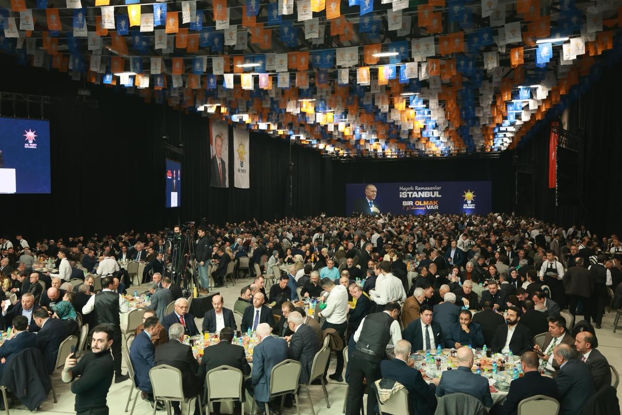 AK Parti İstanbul İl Başkanı Özdemir: "Bizler bir oldukça bölgemizde ve dünyada güven unsuru olacağız"
