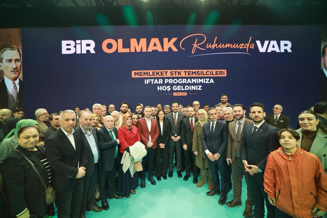 AK Parti İstanbul İl Başkanı Özdemir: "Bizler bir oldukça bölgemizde ve dünyada güven unsuru olacağız"
