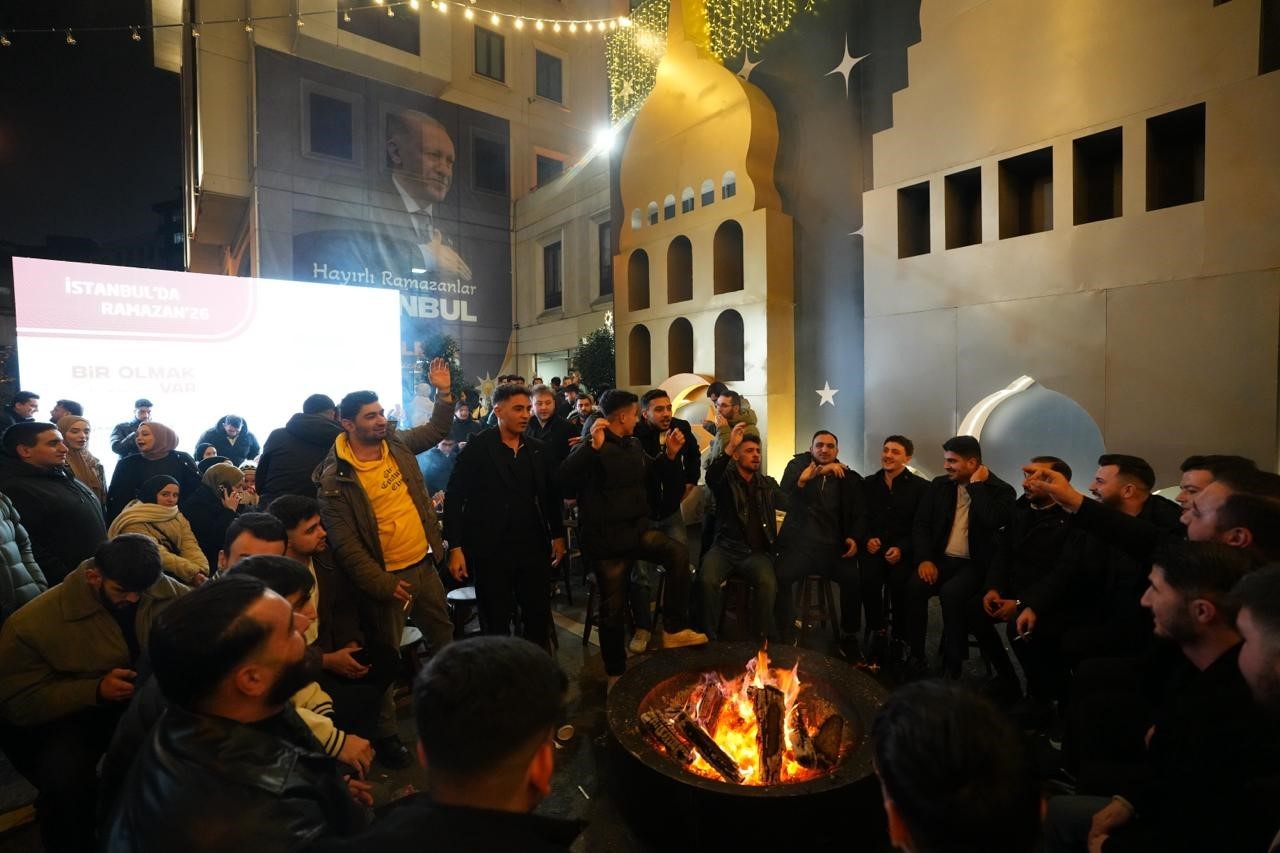 AK Parti İstanbul İl Gençlik Kolları Başkanı Yüce: "Bir senede 45 bin yeni genç üyeyi AK Gençlik’e kazandırdık"
AK Parti İstanbul İl Gençlik Kolları Başkanı Yüce: "Bir senede 45 bin yeni genç üyeyi AK Gençlik’e kazandırdık"