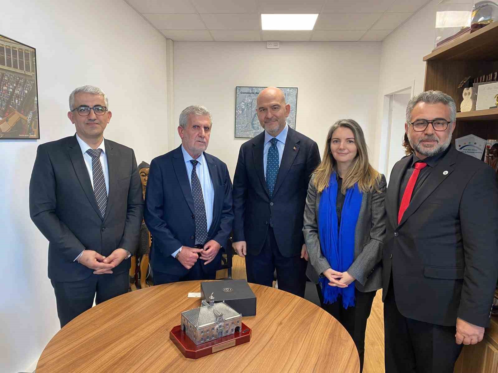 AK Parti İstanbul Milletvekili Soylu: "Avrupa’daki Türkler yükseliyor"
AK Parti İstanbul Milletvekili Soylu: "Avrupa’daki Türkler yükseliyor"