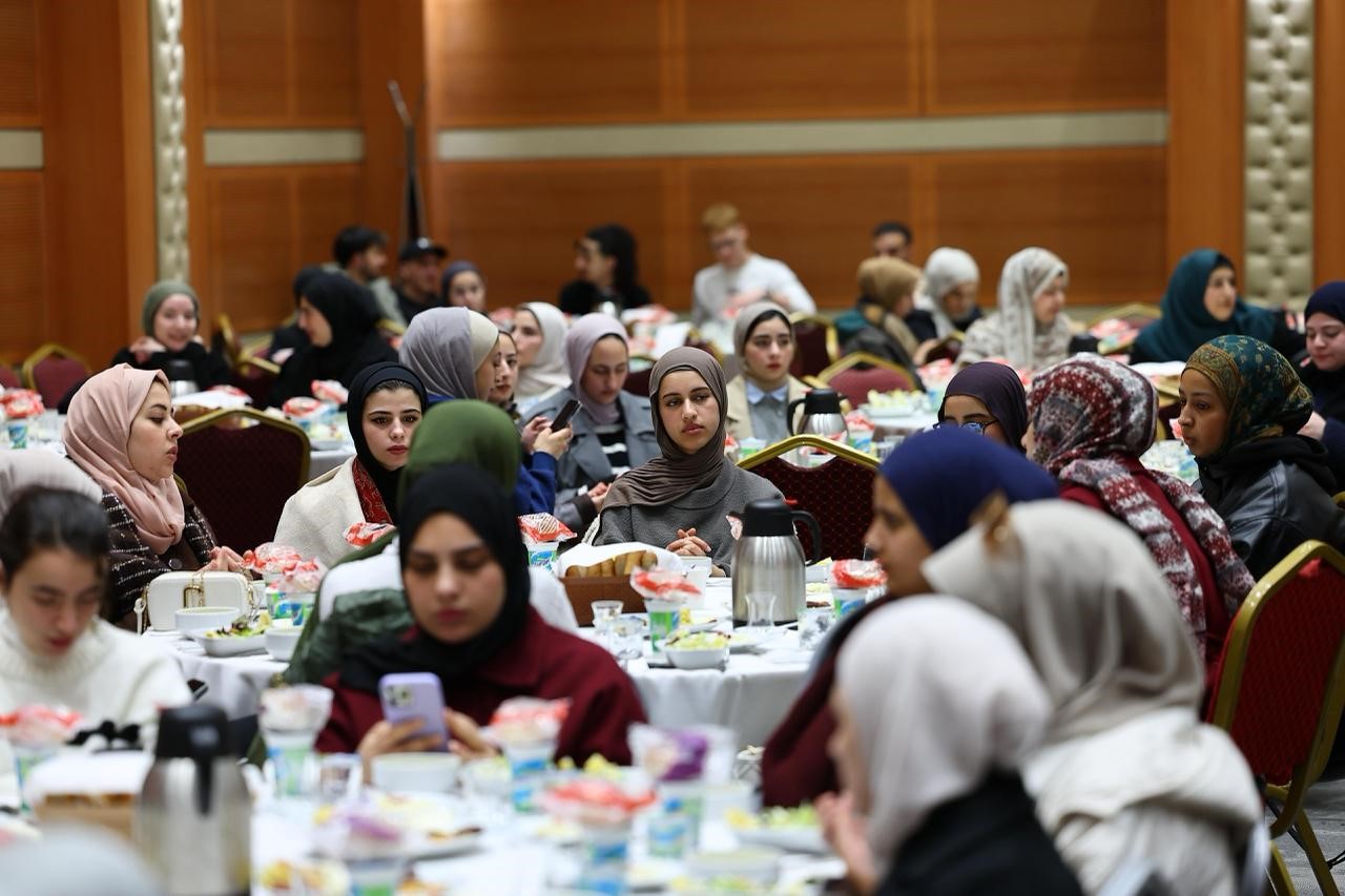 AK Parti İstanbul’da Filistin iftarı: Kudüs ve Gazze için birlik mesajı
AK Parti İstanbul’da Filistin iftarı: Kudüs ve Gazze için birlik mesajı