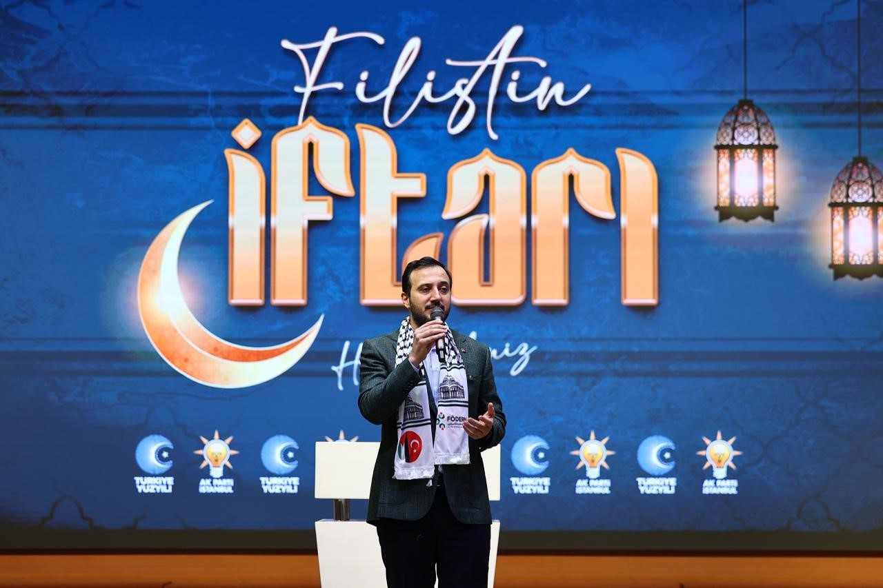 AK Parti İstanbul’da Filistin iftarı: Kudüs ve Gazze için birlik mesajı
AK Parti İstanbul’da Filistin iftarı: Kudüs ve Gazze için birlik mesajı