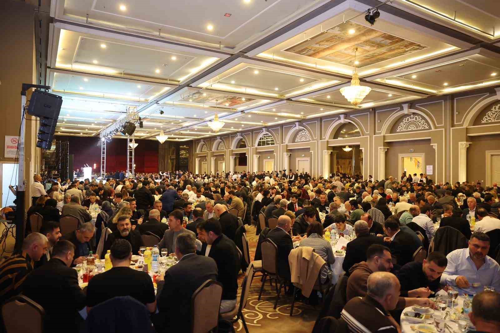 AK Parti İzmir İl Başkanı Saygılı’dan yeni il binası müjdesi
