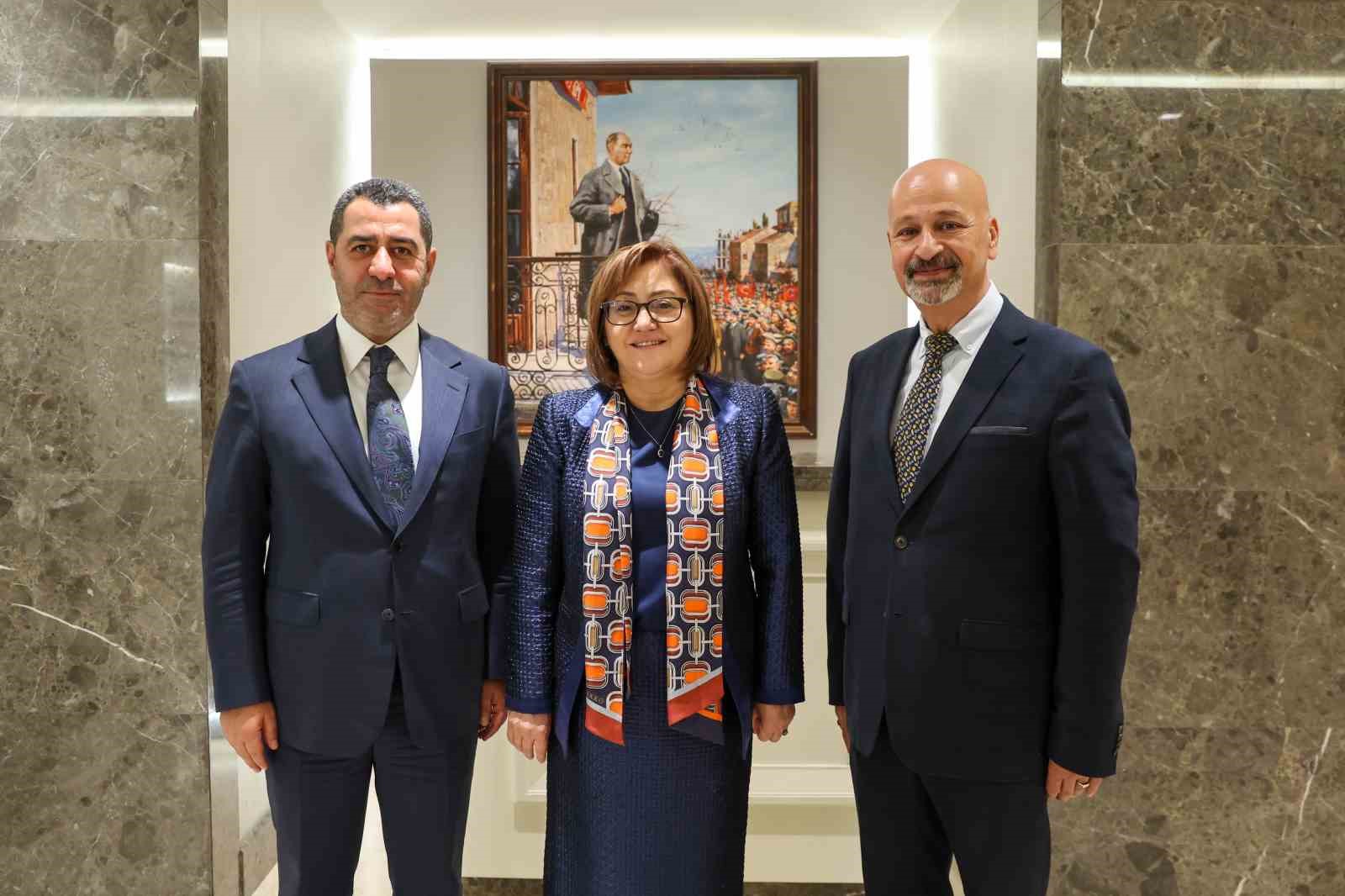 AK Parti Milletvekili Bozgeyik: "Gaziantep, Türkiye Yüzyılı’nın yıldızı olacak"
AK Parti Milletvekili Bozgeyik: "Gaziantep, Türkiye Yüzyılı’nın yıldızı olacak"