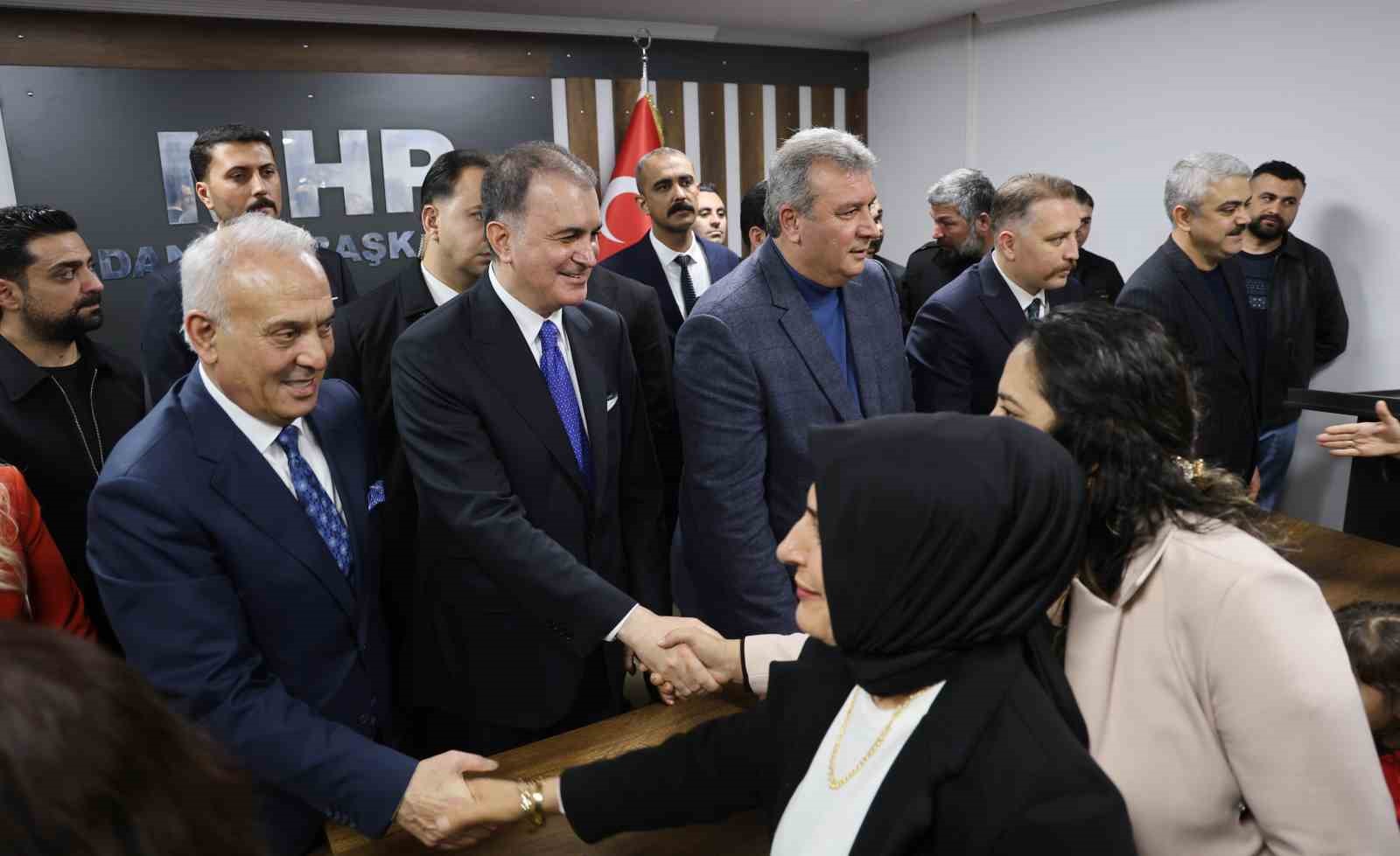 AK Parti Sözcüsü Çelik: "Hiç kimsenin de bizim ülkemize füze atmasına göz yumamayız"
