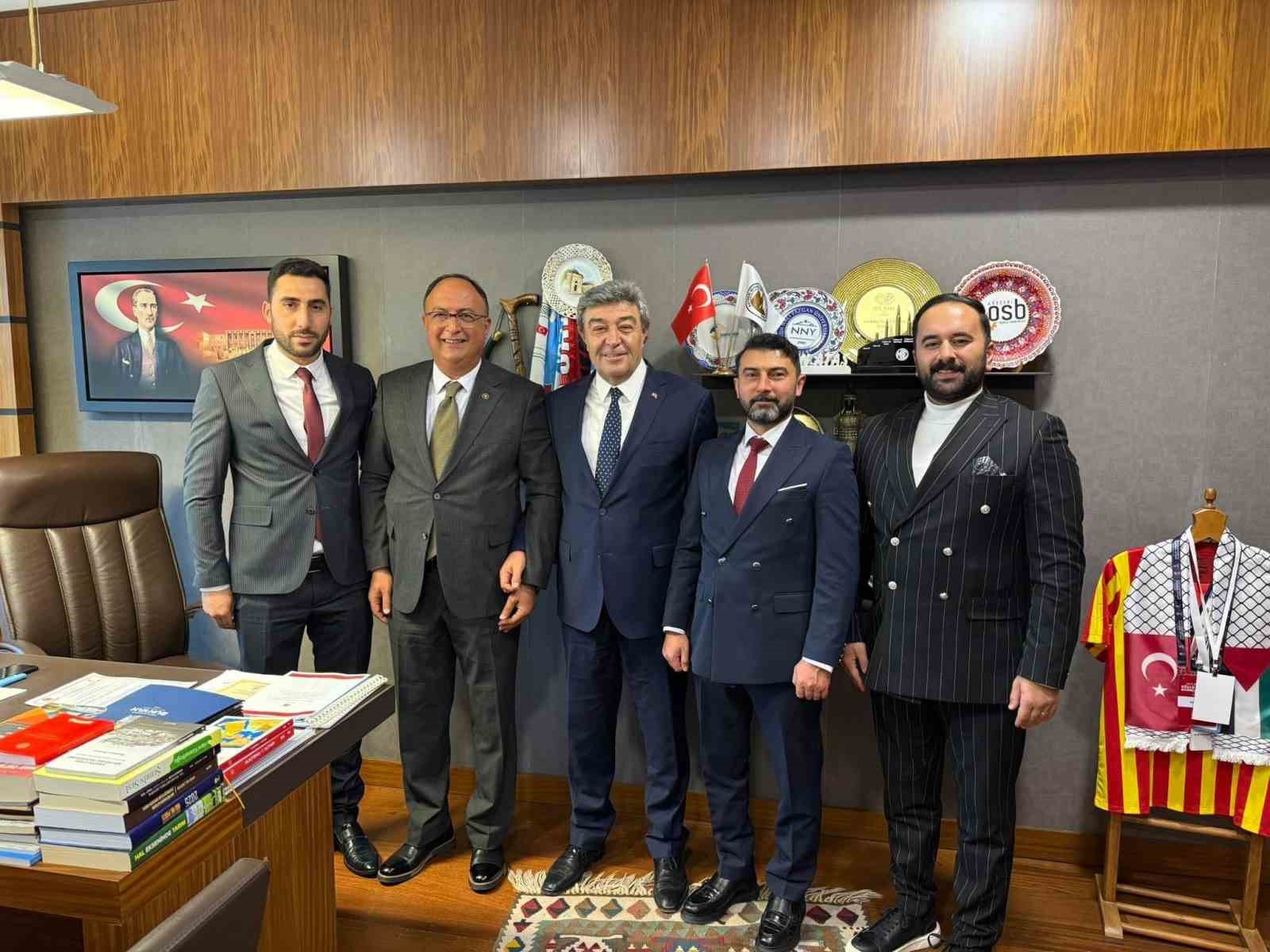 AK Parti Tomarza İlçe Teşkilatı’nda TBMM’ye ziyaret
