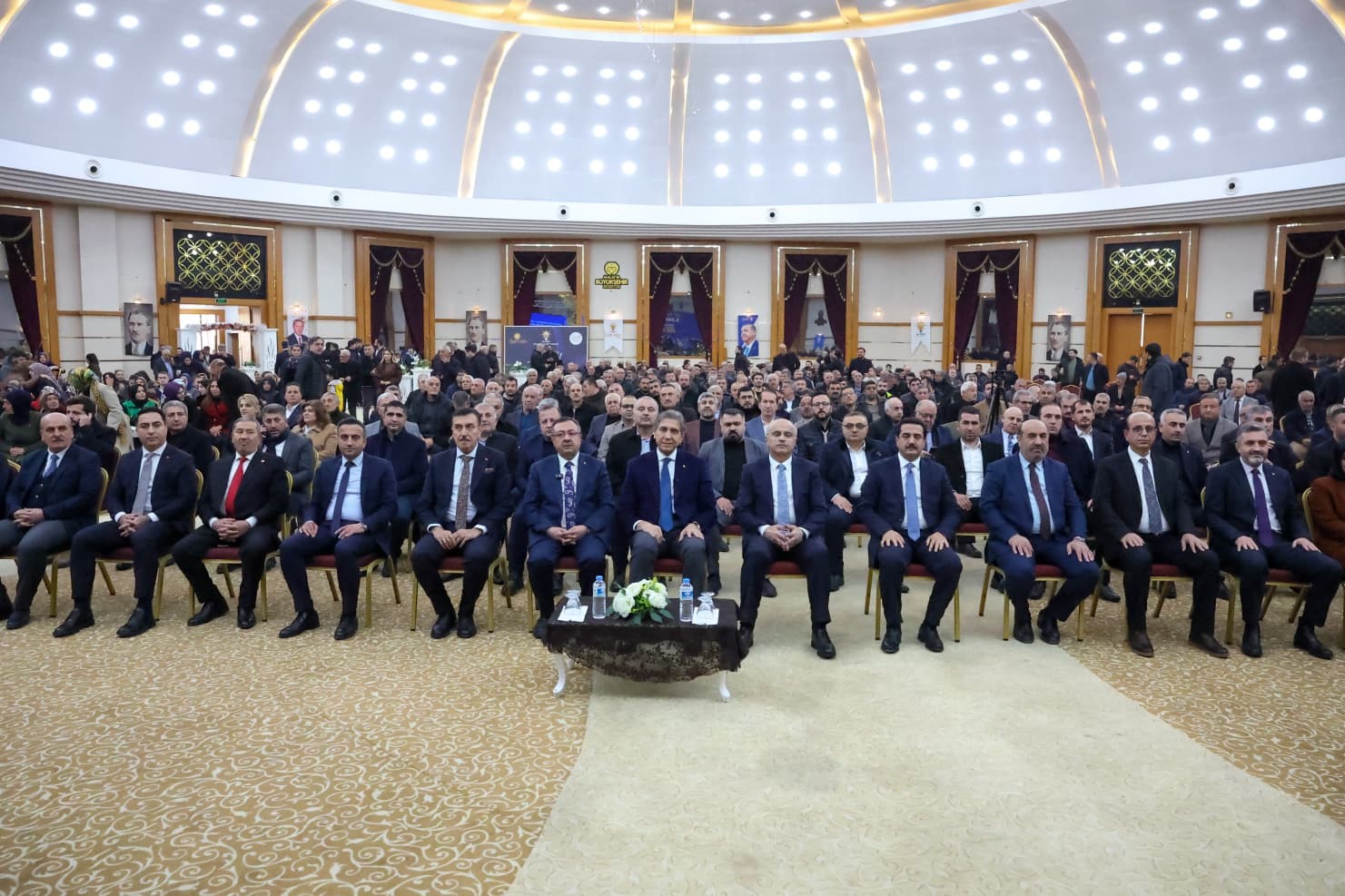 AK Partili Mustafa Demir: "Ankara’da su yok, bu milletle bağı kopmuş belediyeciliğin sonucudur"
