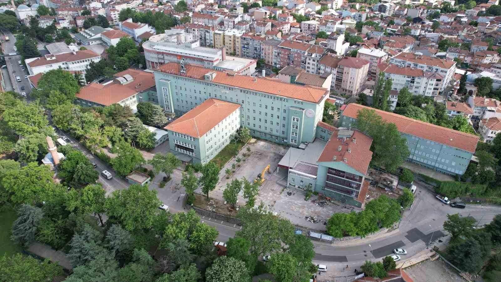 AK Partili Özen: "Bursa’da hiçbir sağlık kuruluşunun satışı söz konusu değil"
