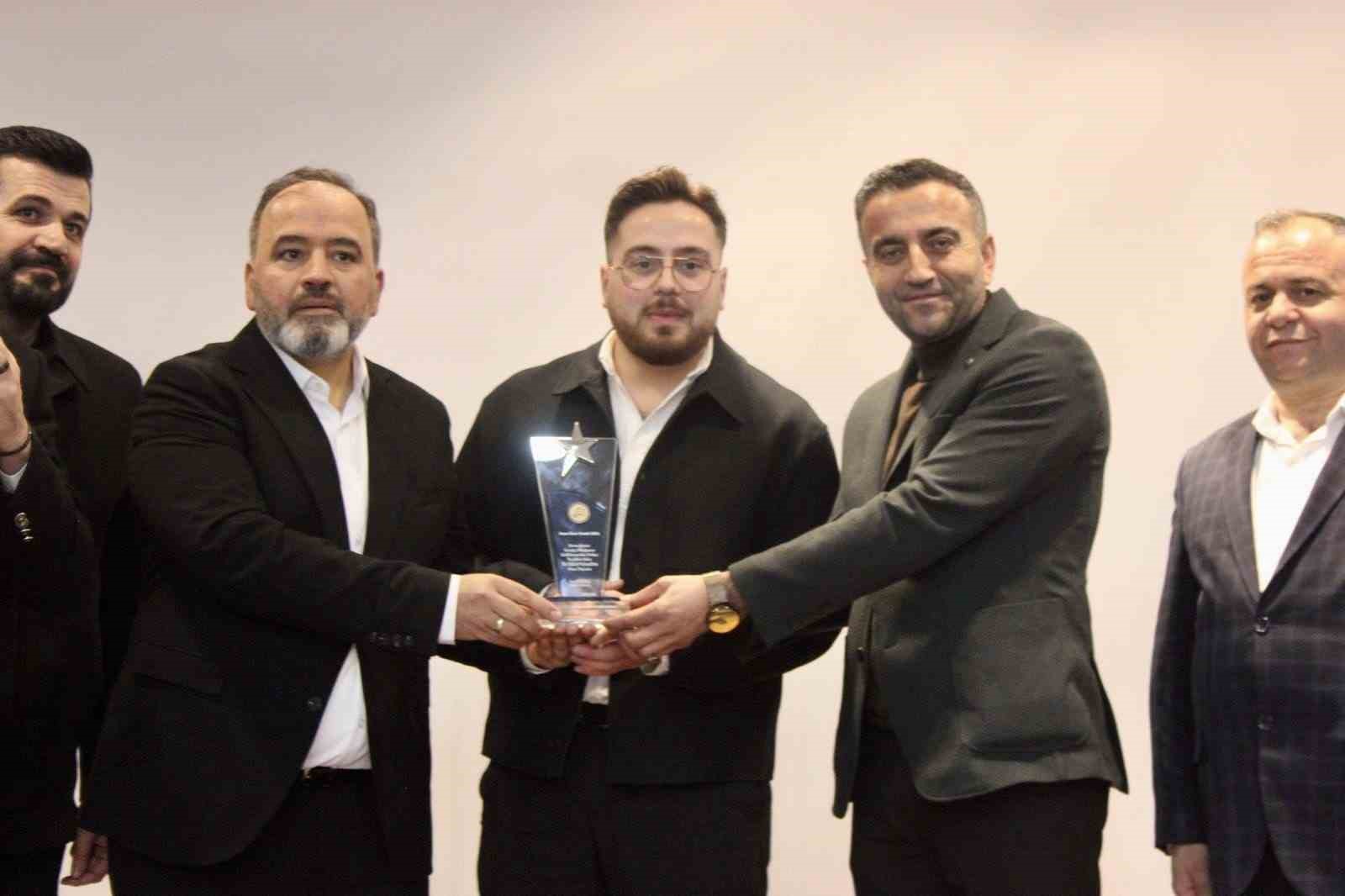 Akçadağ Kozluca Derneği’nden iftar programı
